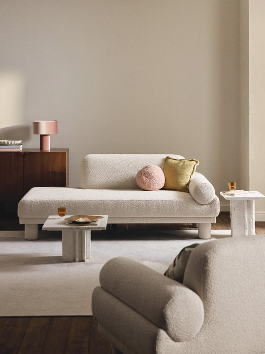 Lila Bouclé Ottoman