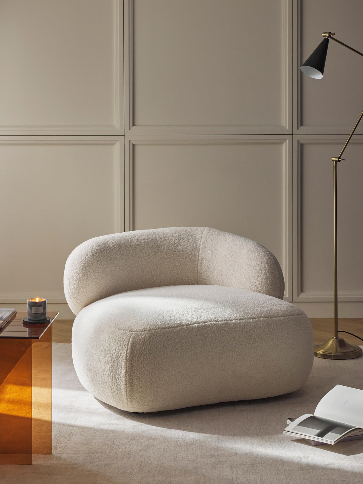 Alva Teddy Fur Lounge Chair