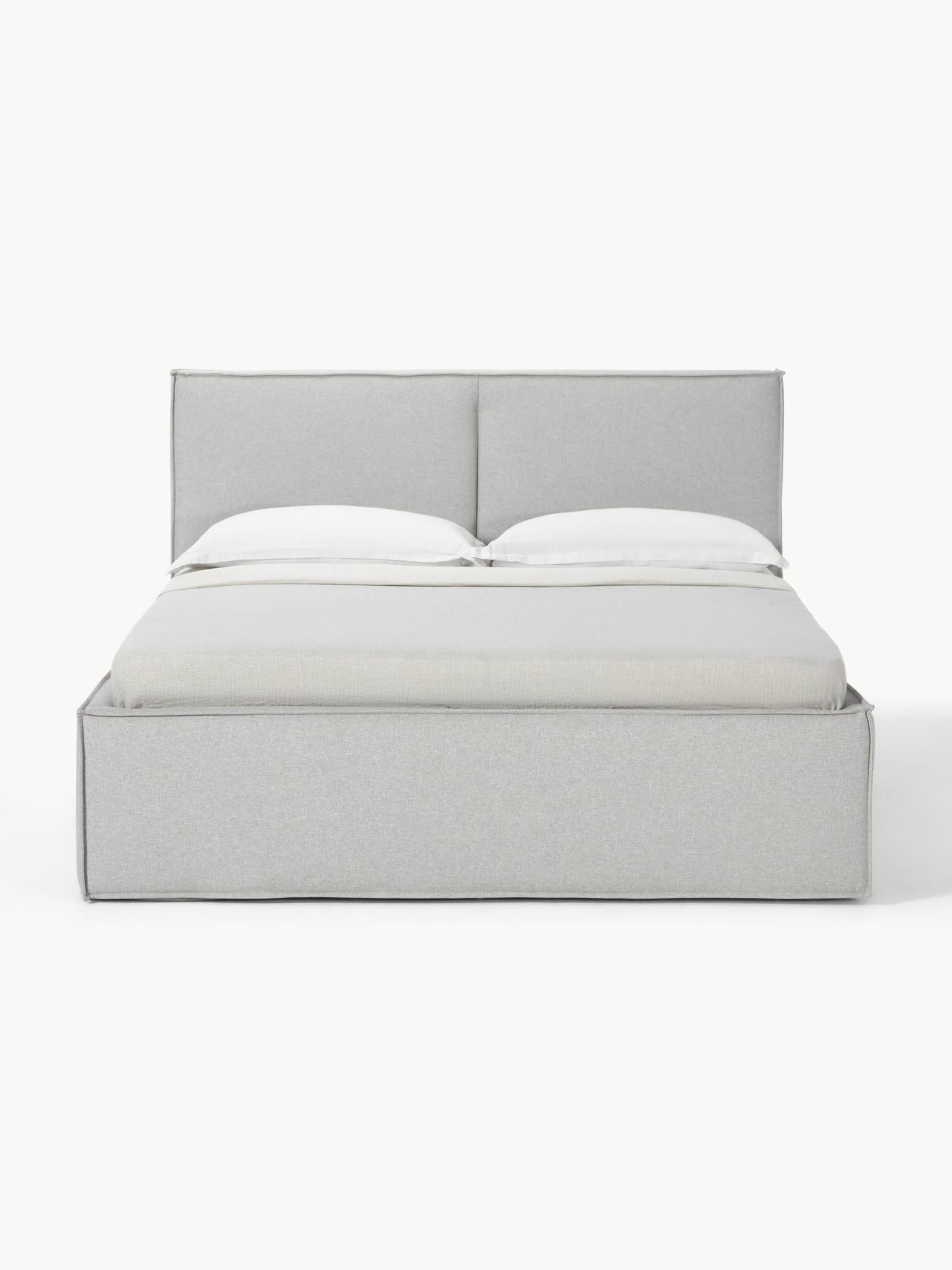 Dreama Upholstered Bed