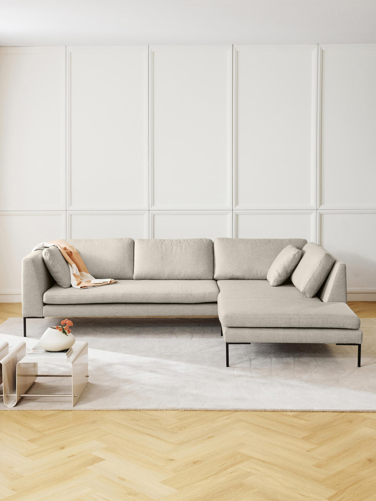 Emmi Corner Sofa with Metal Legs