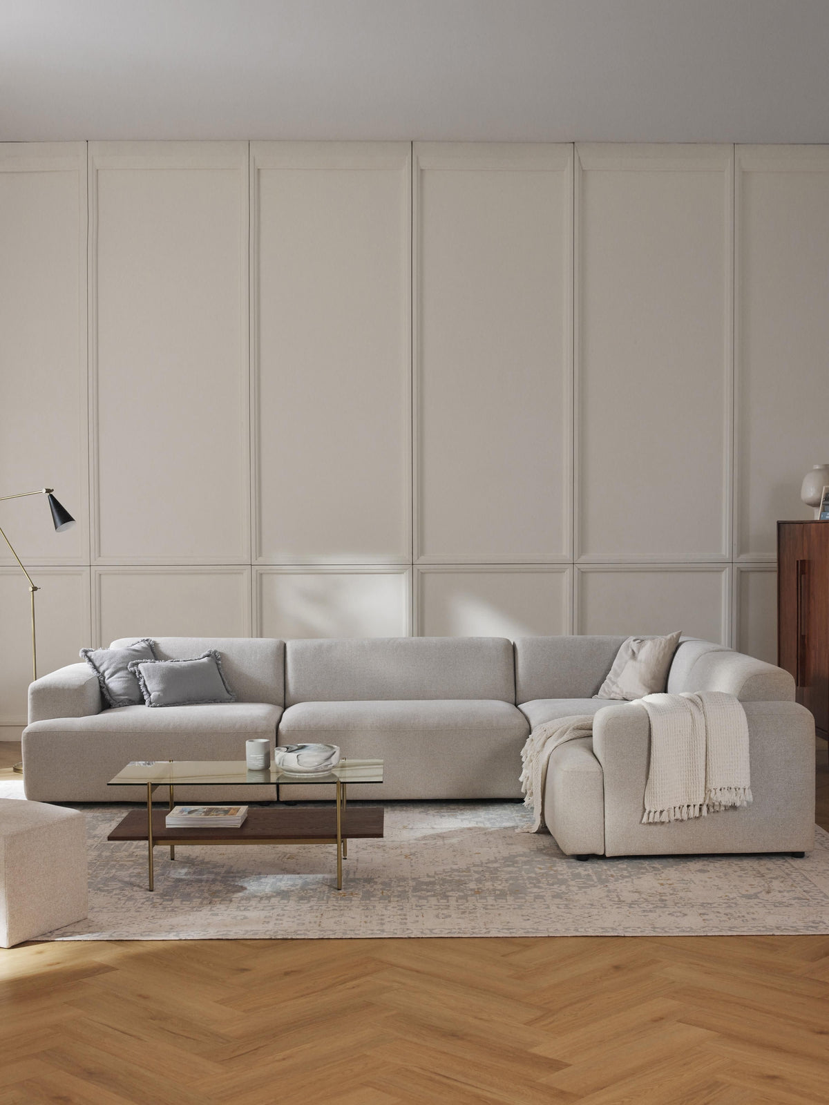 Melvie Large Corner Sofa (4-Seater)