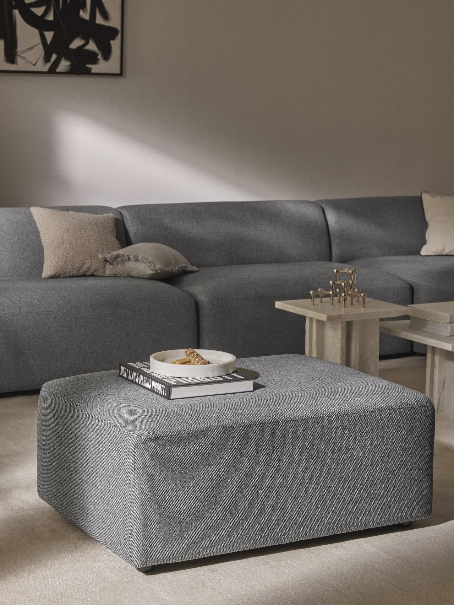 Melvie Stool, W 99 x D 72 cm